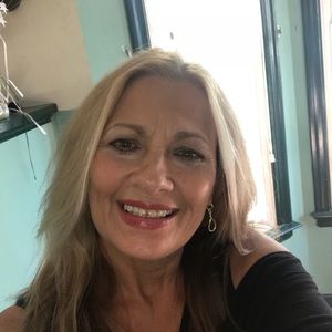 Meet your Posher, Rita